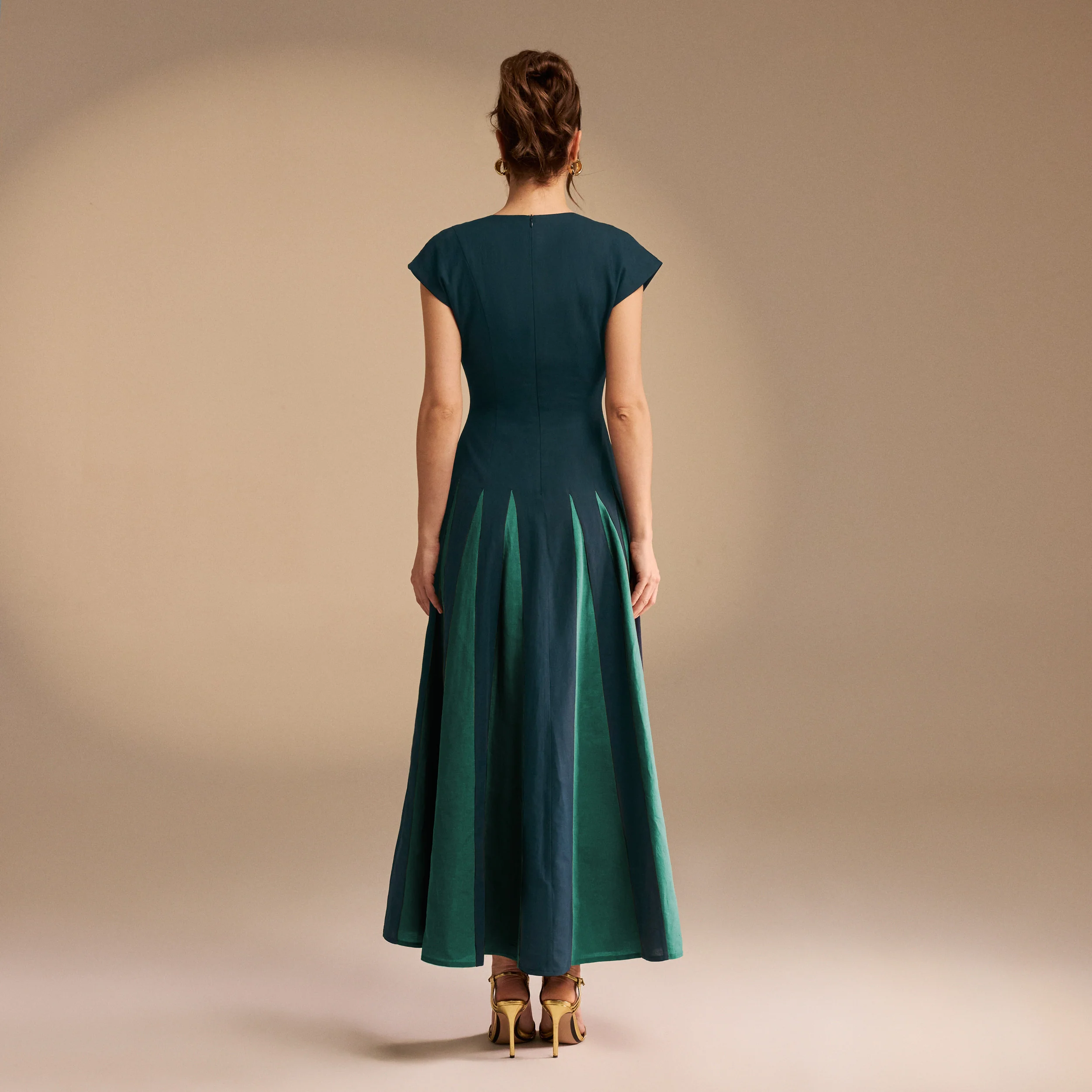 Green Soft Cap Sleeve Flared Linen Dress - Image 4